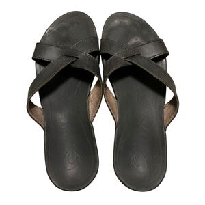 Olukai Women's Pahe’E Leather Criss Cross Black Sandals- Size 9